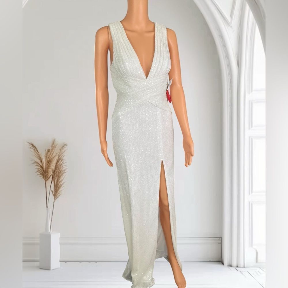 NWT Mac DUGGAL 26598 White Sequin Sheath High Leg Slit Fitted Gown Dress Size 0